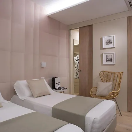 Tosca With & Breakfast Included Apartment
